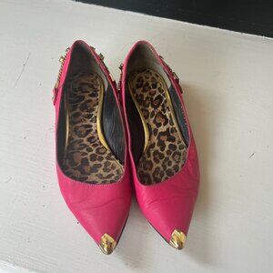 Women Fuchsia Pink Leather Pointed Metal Toe Flats with metal Chain Size 5 / 35